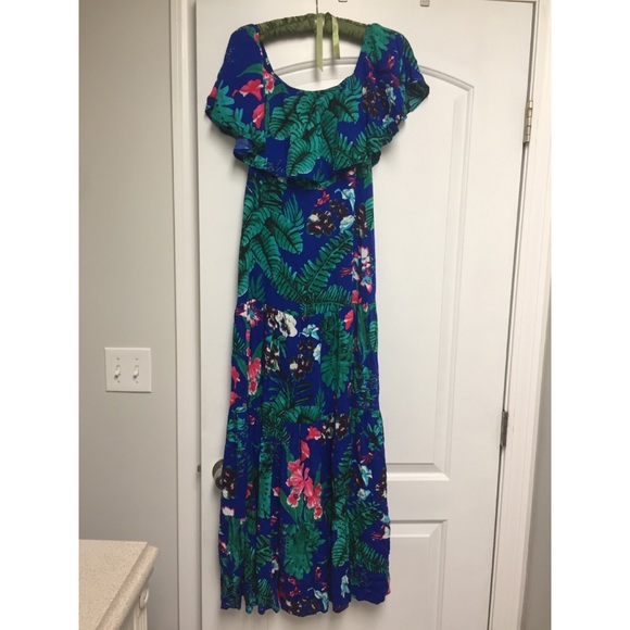 May & July Dresses & Skirts - Floral Dress May & July Dresses & Skirts - Floral Dress